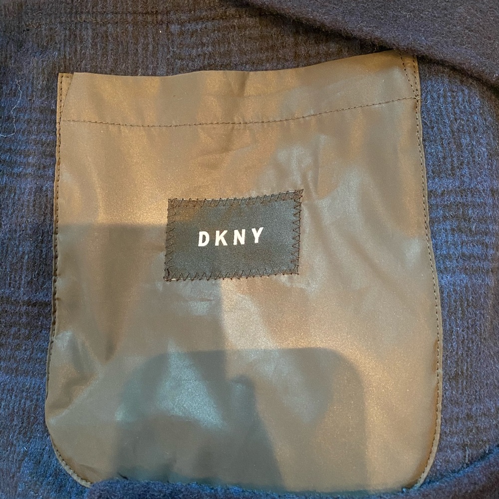 New Dkny $495 Navy Solid Button Jacket 38r - image 4